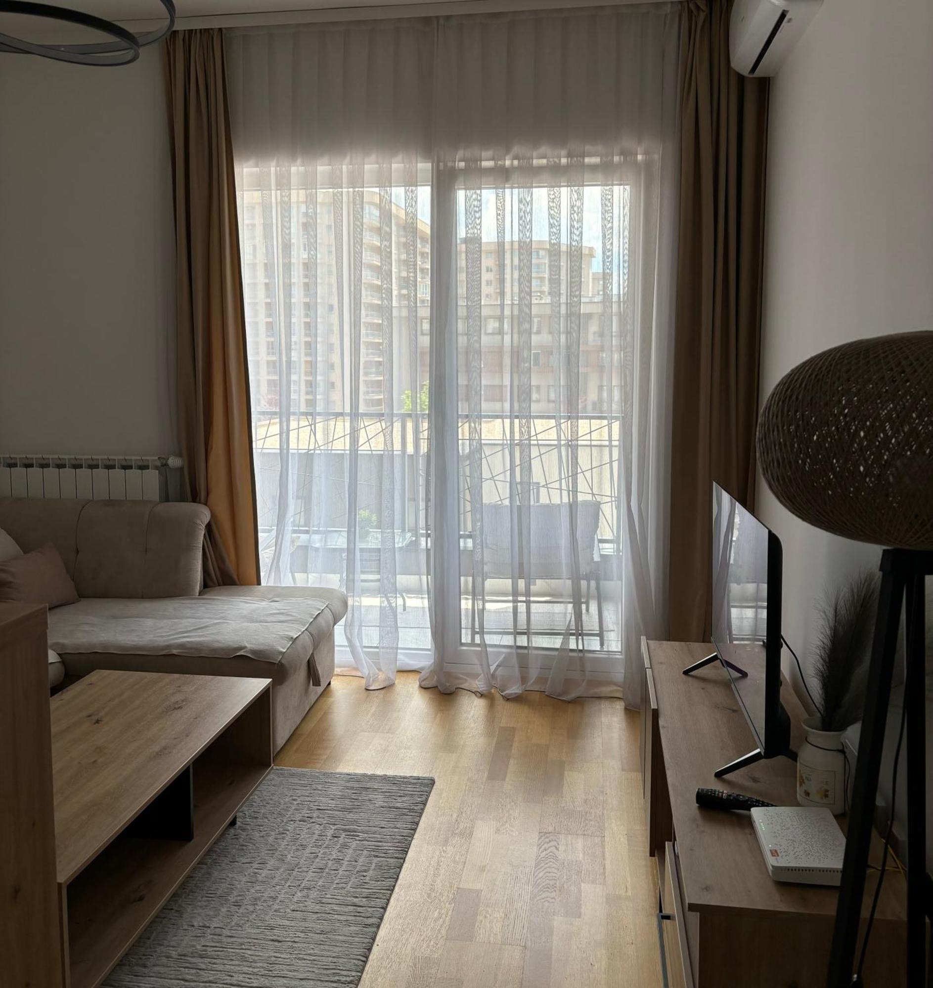 Capital Bulevar شقة